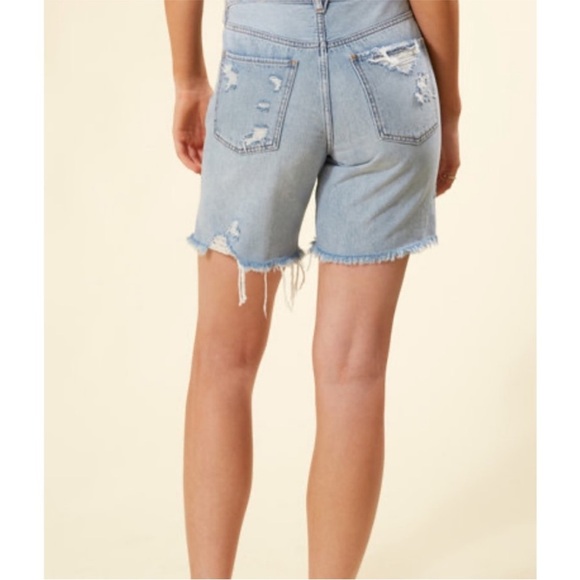 WE THE FREE (revolve) Sequoia Short in Vintage Light Denim - Picture 4 of 11
